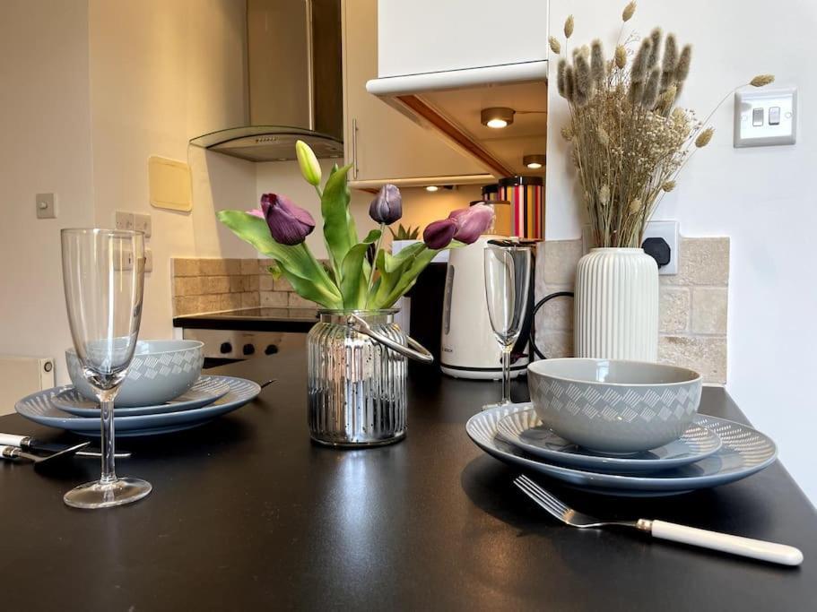 Cute&Cozy Studio Apt In Barons Court لندن المظهر الخارجي الصورة